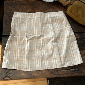 Altr’d State mini skirt, just took the tags off never worn, just doesn’t fit.